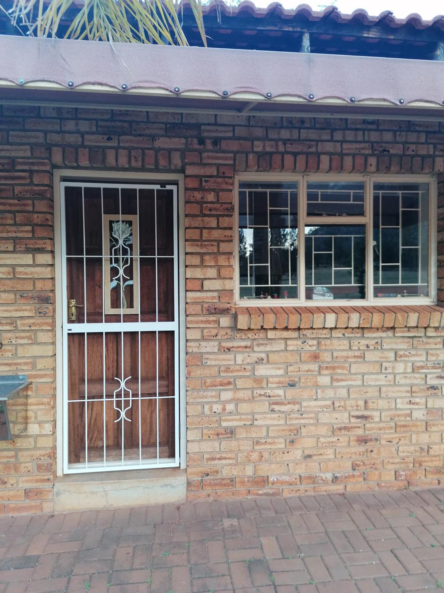 Kettle Guest Lodge Rustenburg Exterior photo